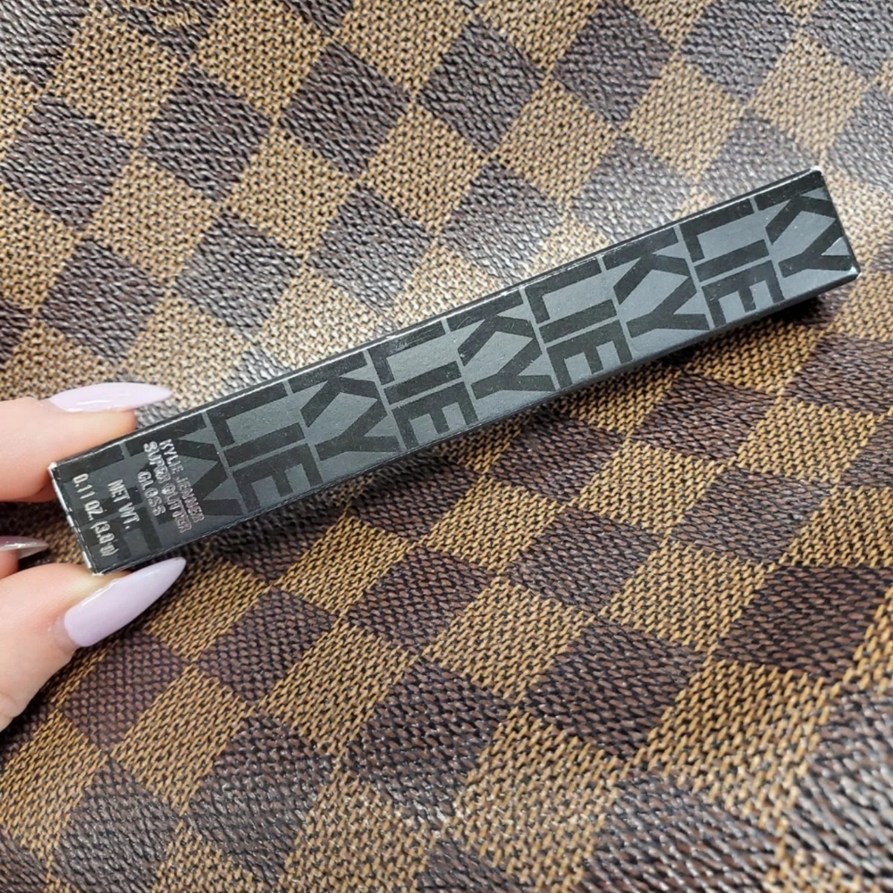 Kylie Jenner lipgloss Glitz. Not used